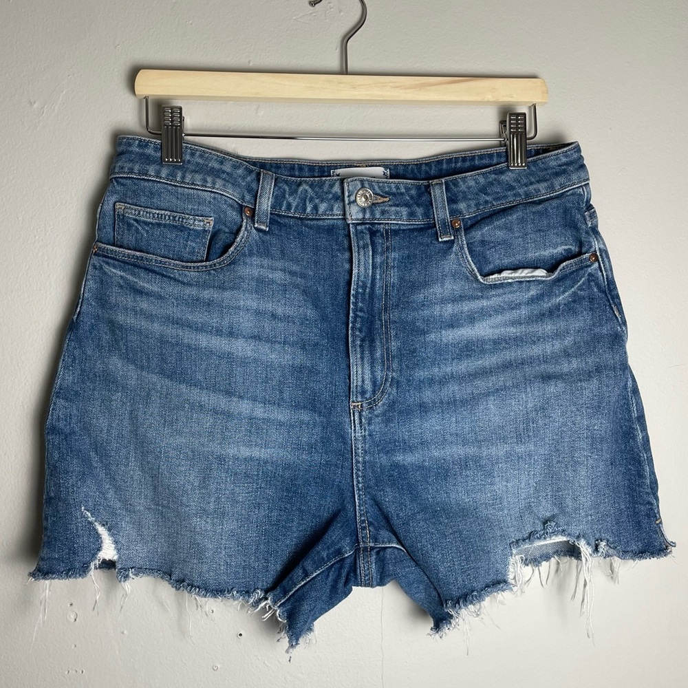 Paige Dani short